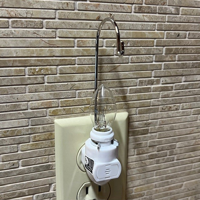 'Nightlight Plug' Standard Base AUTO Plug (unboxed)