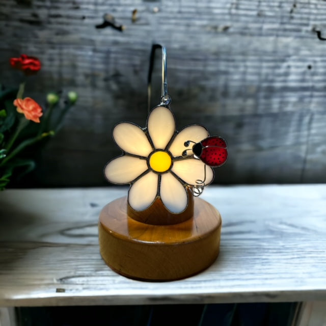 Glass Cover- Daisy Flower with Ladybug