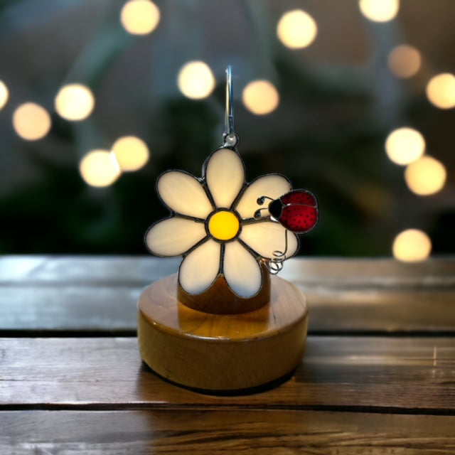 Glass Cover- Daisy Flower with Ladybug