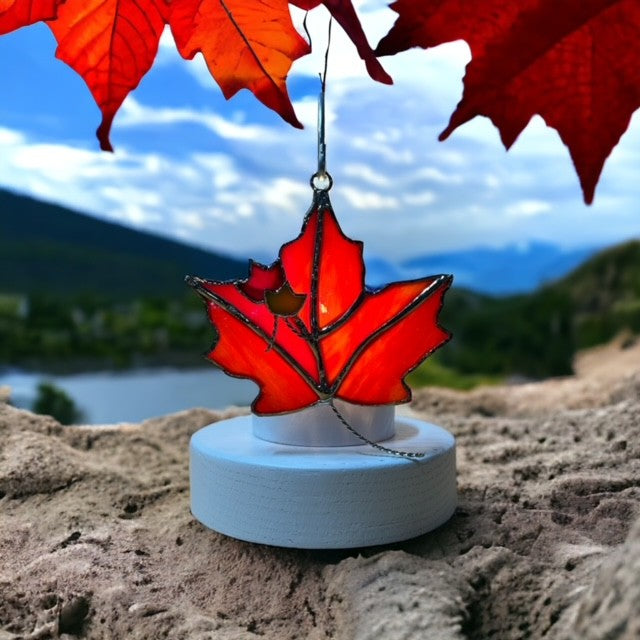 Glass Cover- Maple Leaves