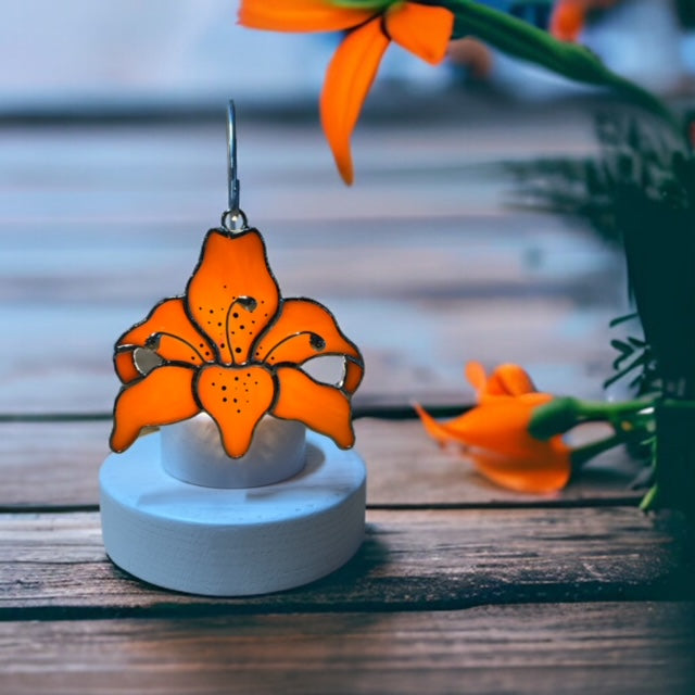 Glass Cover- Lily Flower