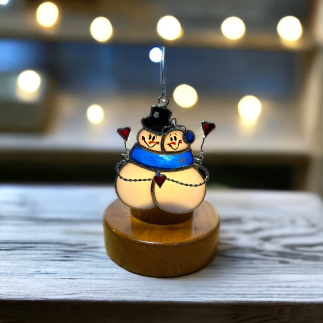 Glass Cover- Snow Couple in Love