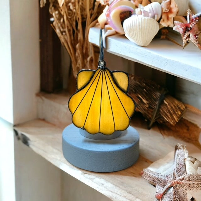 Glass Cover- Scallop Shell