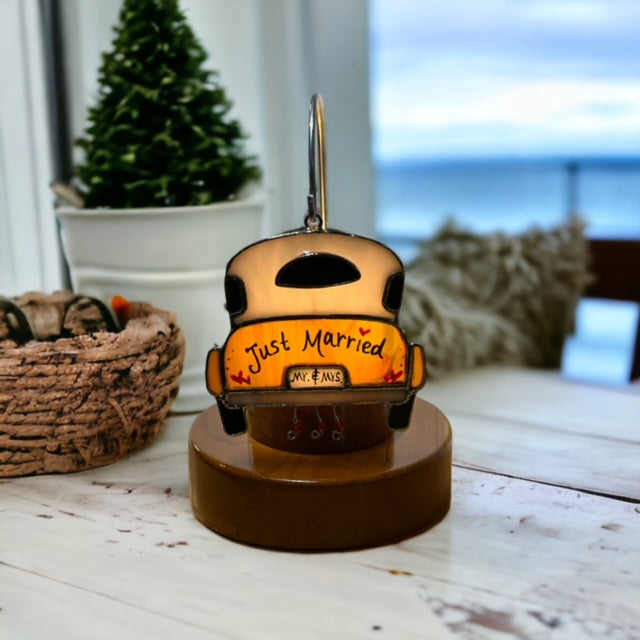 Glass Cover- Wedding Car 'Just Married'